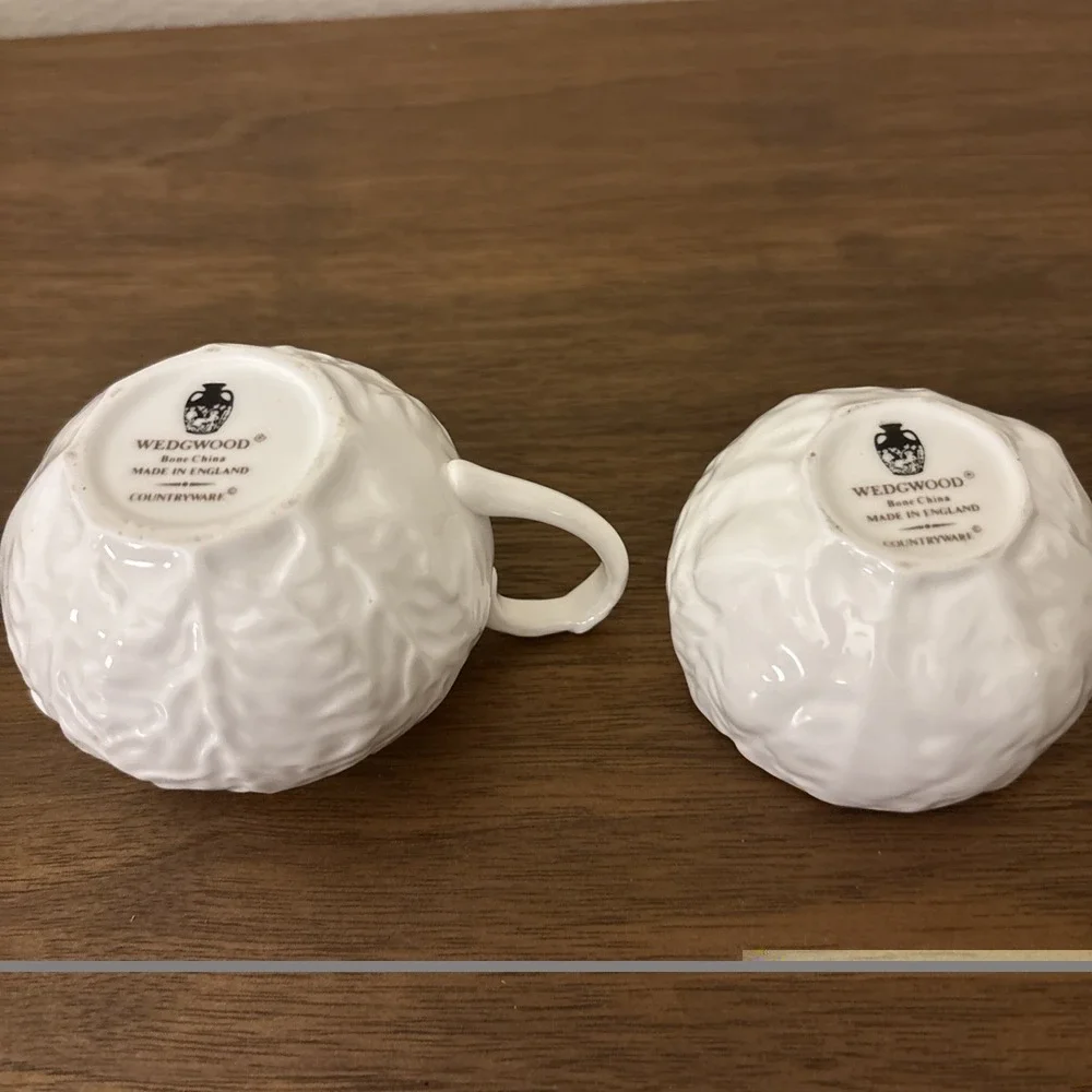 Wedgwood Countryware Bone China Milk/Cream Jug & Open Sugar Bowl Small‎ Set